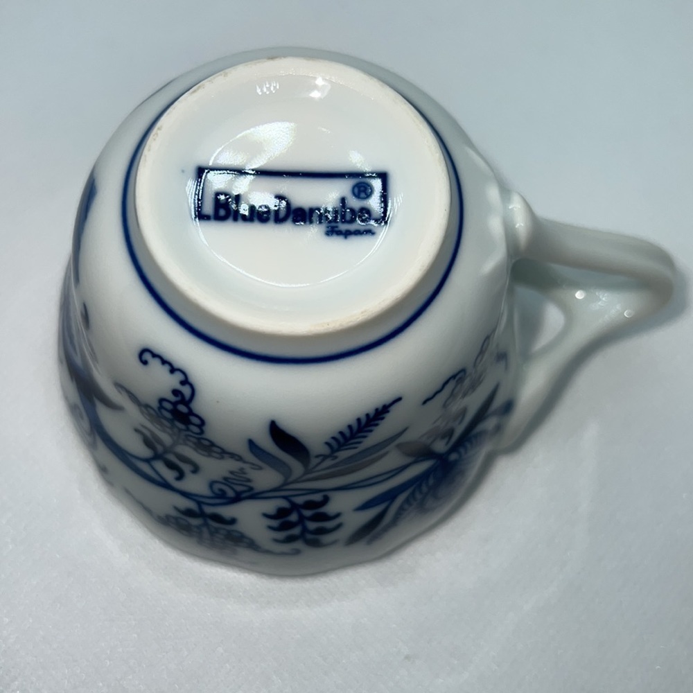 BLUE DANUBE TEACUP AND SAUCER VINTAGE RETIRED PATTERN - Picture 10 of 12